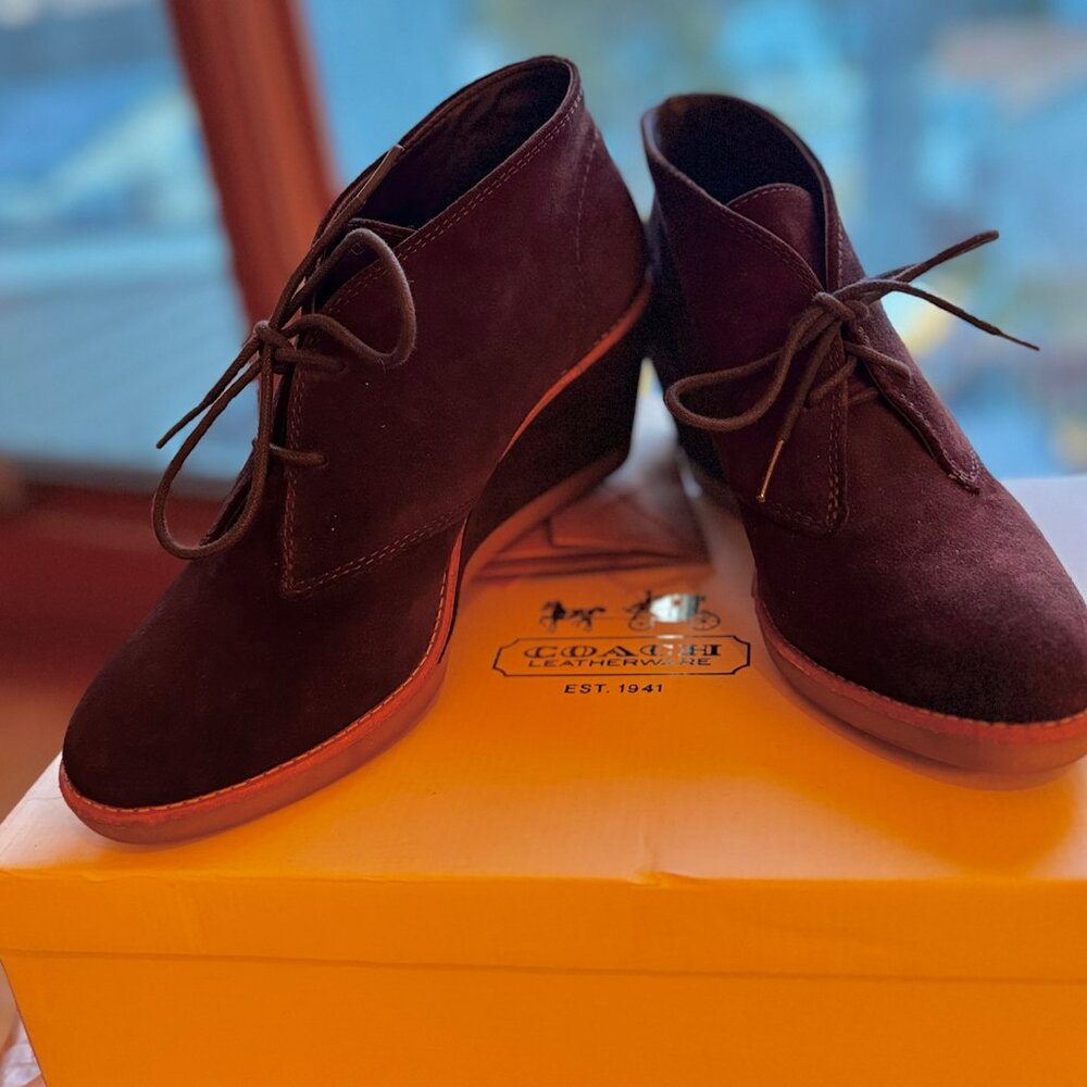 Coach Cassy Brown Suede Wedge Heel Lace Up Bootie, 8.5M, EUC